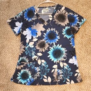 Scrub top